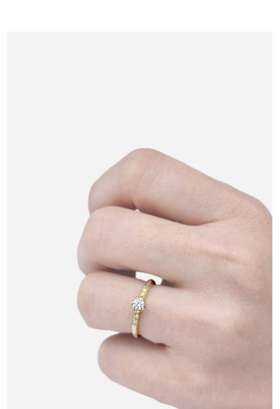 Anel de Noivado Ouro Amarelo e Diamantes (DÉBUT)