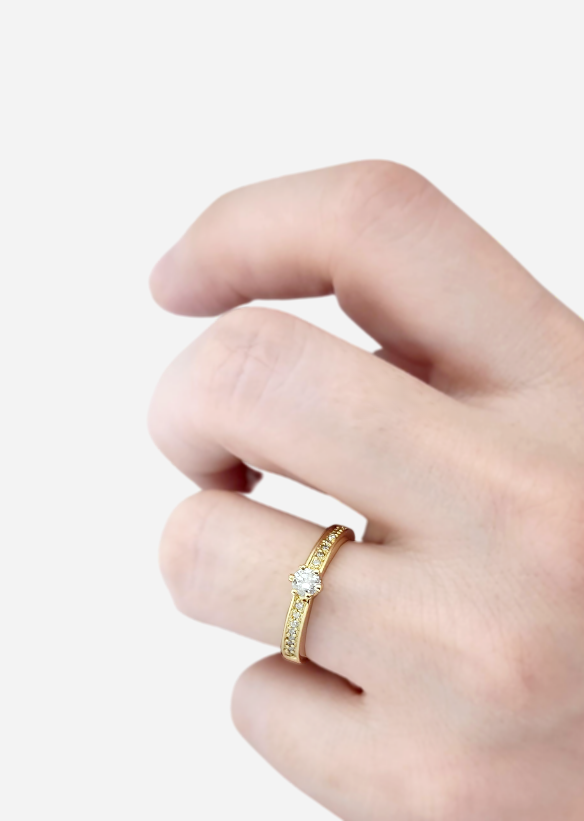 Anel Solitário de Diamantes - INFINITO Amarelo