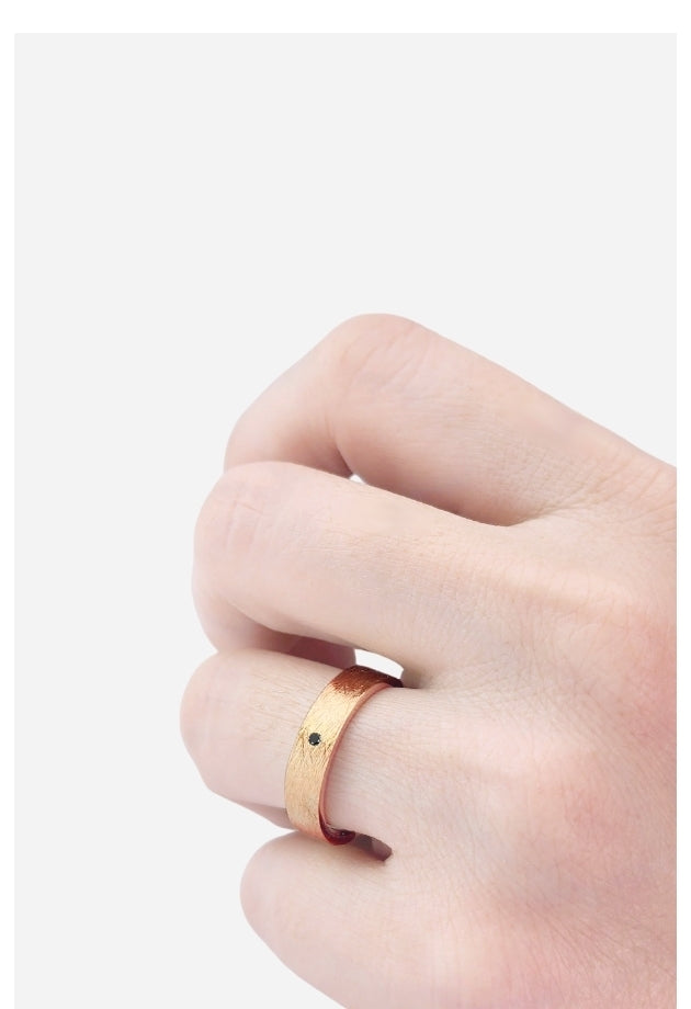 Aliança de Ouro Rosa com Diamante Negro (BAMBOO 4,5 mm)