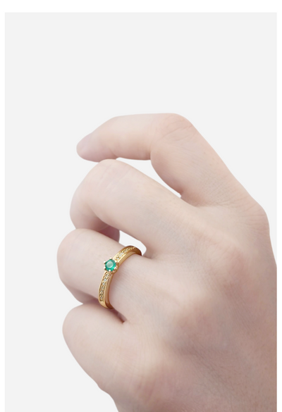 Anel Solitário de Esmeralda e Diamantes - INFINITO 6 Garras Esmeralda
