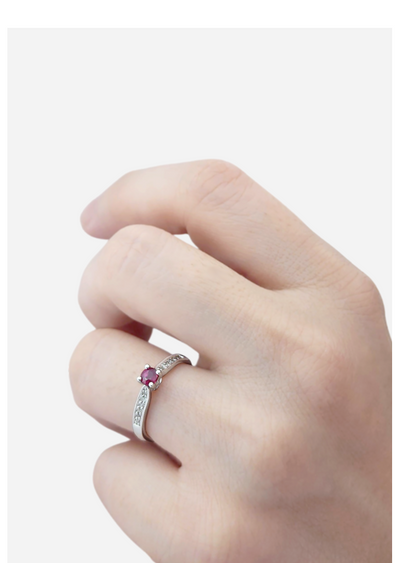 Anel Solitário Rubi com Diamantes, Ouro Branco e Rosa - HAMPTONS