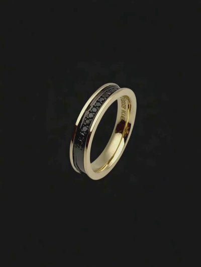 Anel Ouro Amarelo e Negro com Diamantes Negros - MAX
