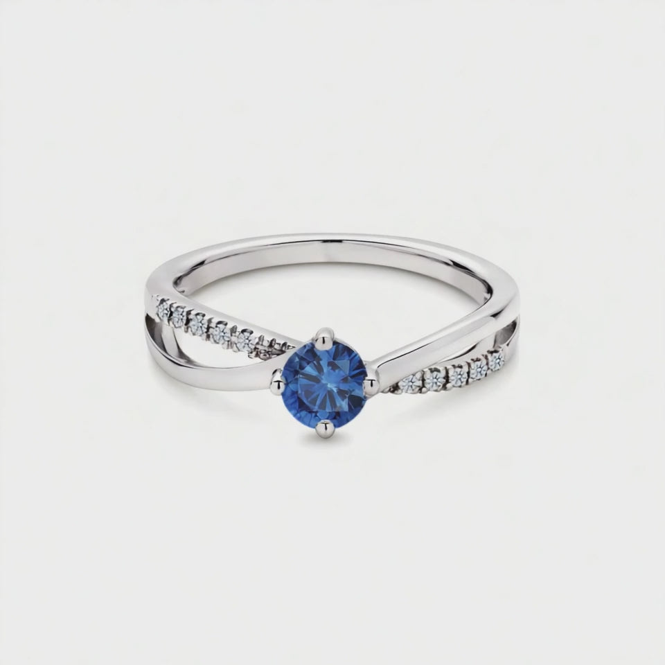 anel_solitario_safira_e_diamantes_aro_entrelaçado_BEAUTE_Safira