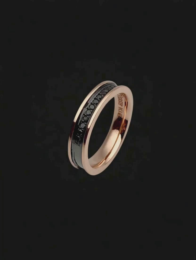 Anel Ouro Rosé e Negro com Diamantes Negros - MAX