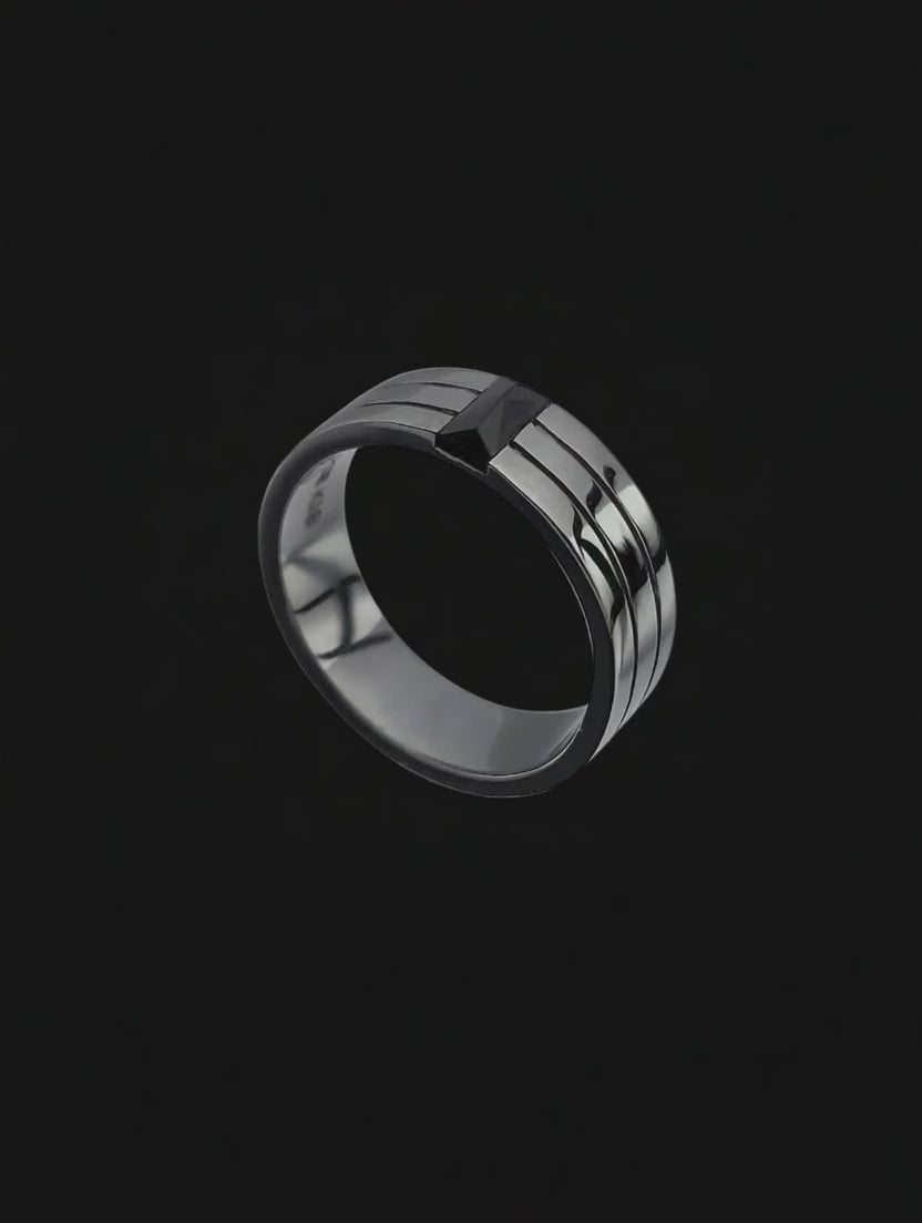 Anel Masculino Ouro Negro Paladinado e Onix Pirâmide - CARBON 6,0 mm