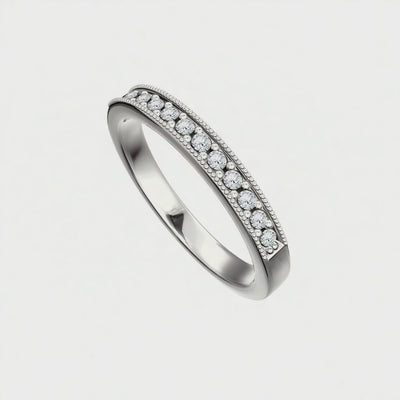 Meia Aliança de Diamantes em Ouro Branco - MILGRAIN