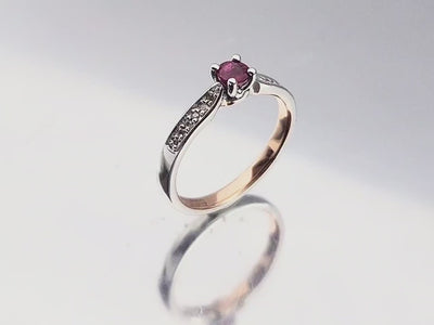 Anel Solitário Rubi com Diamantes, Ouro Branco e Rosa - HAMPTONS